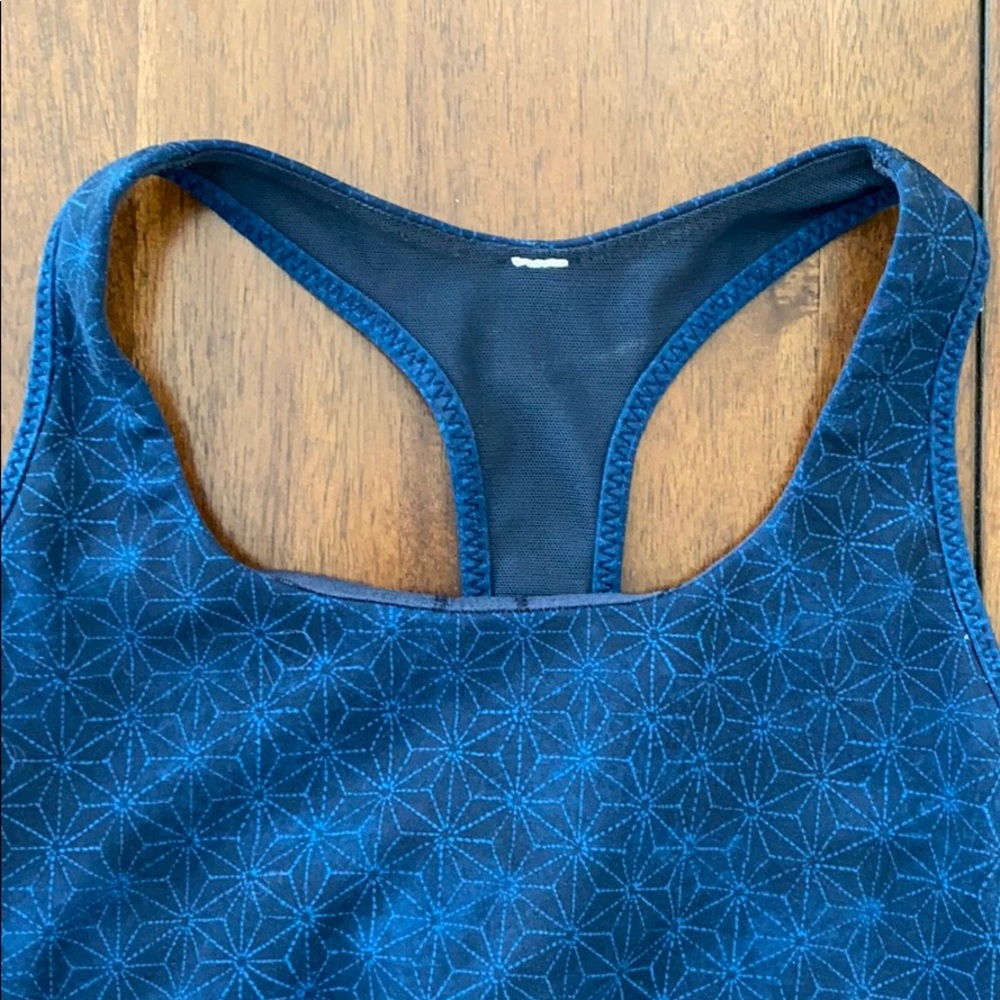 Lululemon Razorback Shirt - Picture 2 of 3